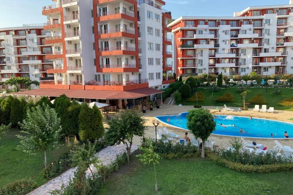 Marina View Fort Beach Studio Sveti Vlas Buitenkant foto
